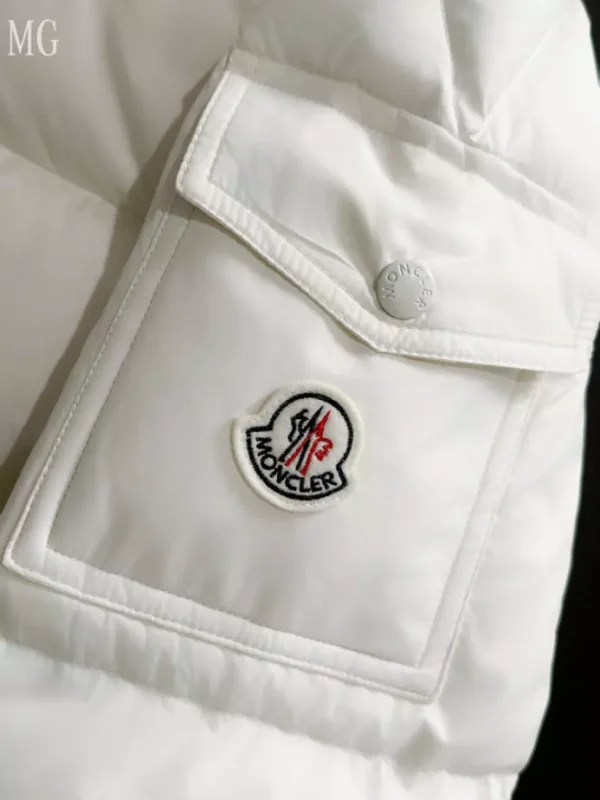 Moncler Jacket - MK32