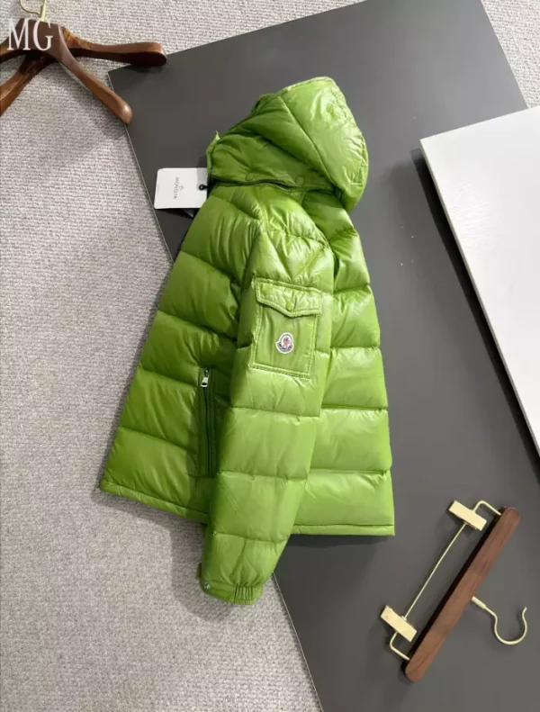 Moncler Jacket - MK33