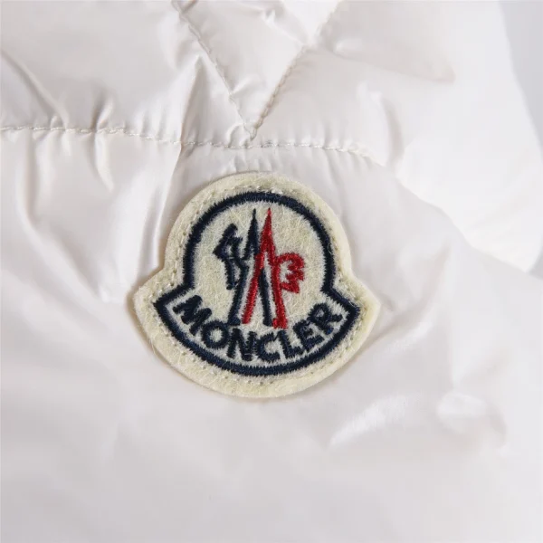 Moncler Jacket - MK37