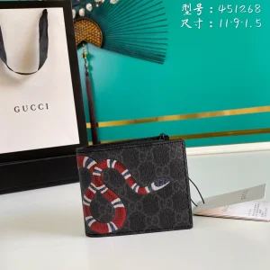 Gucci Kingsnake Print Bi-fold Wallet - GW06