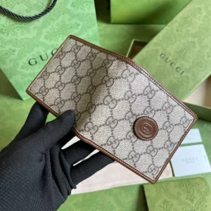 Gucci Wallet With Interlocking G - GW09