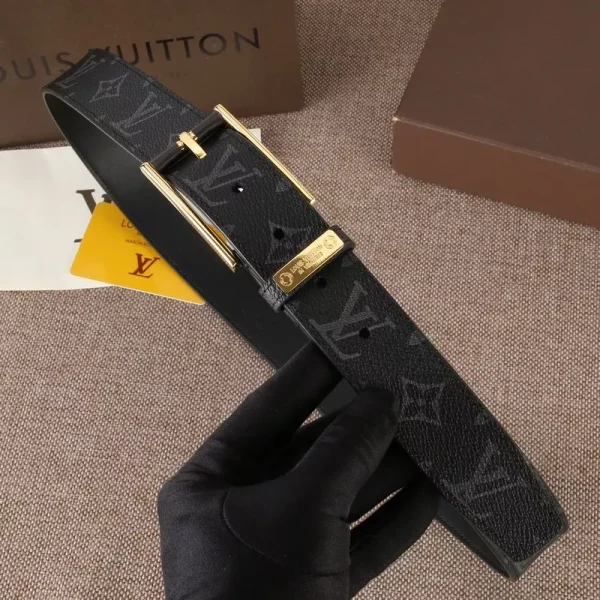 Louis Vuitton Belt - LB65