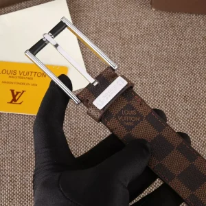 Louis Vuitton Belt - LB66