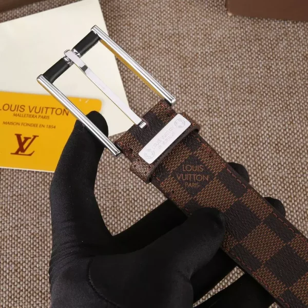 Louis Vuitton Belt - LB66