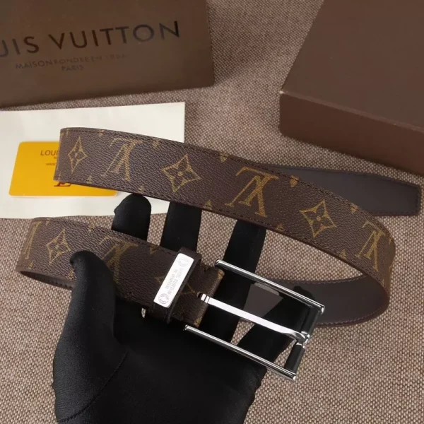 Louis Vuitton Belt - LB71