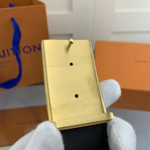 Louis Vuitton Belt - LB77