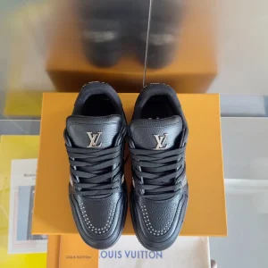 Louis Vuitton Trainer Sneaker In Black - LS235