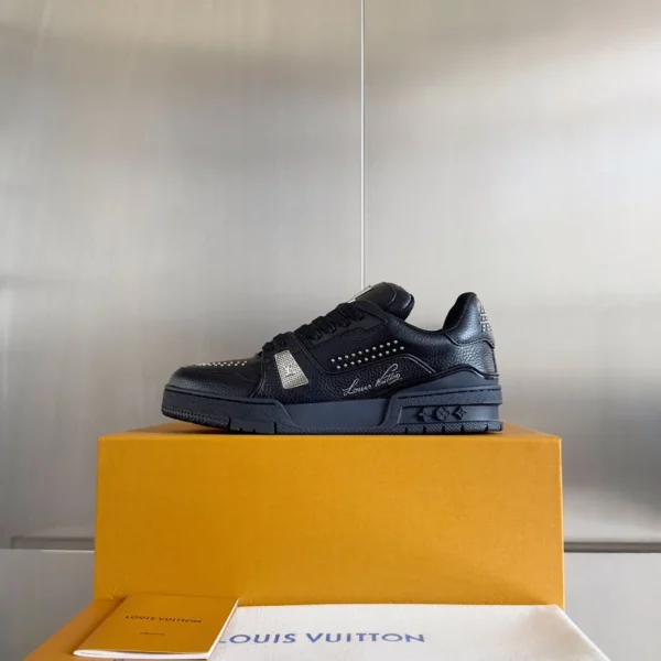 Louis Vuitton Trainer Sneaker In Black - LS235