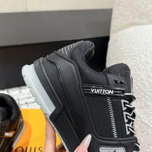 Louis Vuitton Trainer Sneaker In Black - LS241