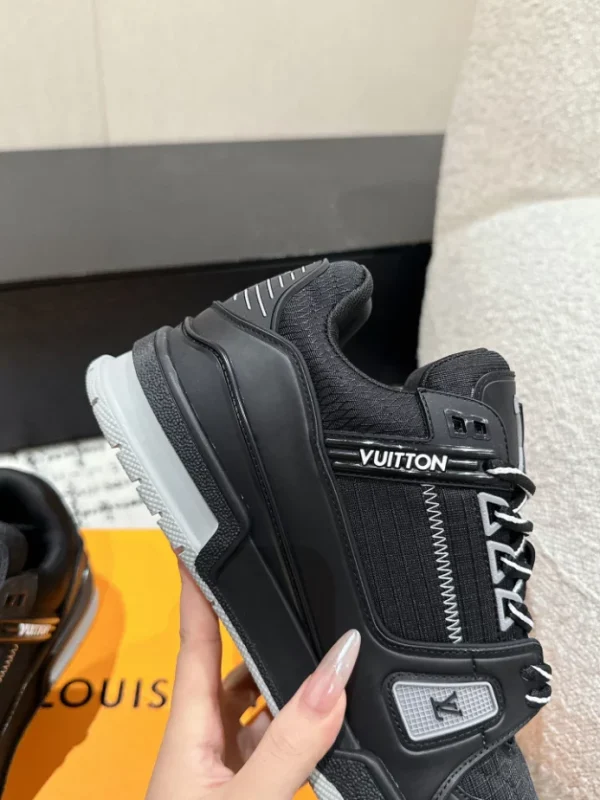 Louis Vuitton Trainer Sneaker In Black - LS241