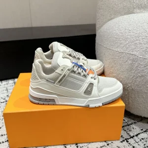 Louis Vuitton Trainer Sneaker In Grey - LS242