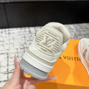 Louis Vuitton Trainer Sneaker In Grey - LS242