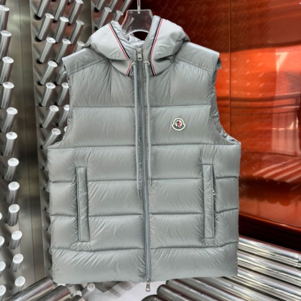 Moncler Down Vest - MK082