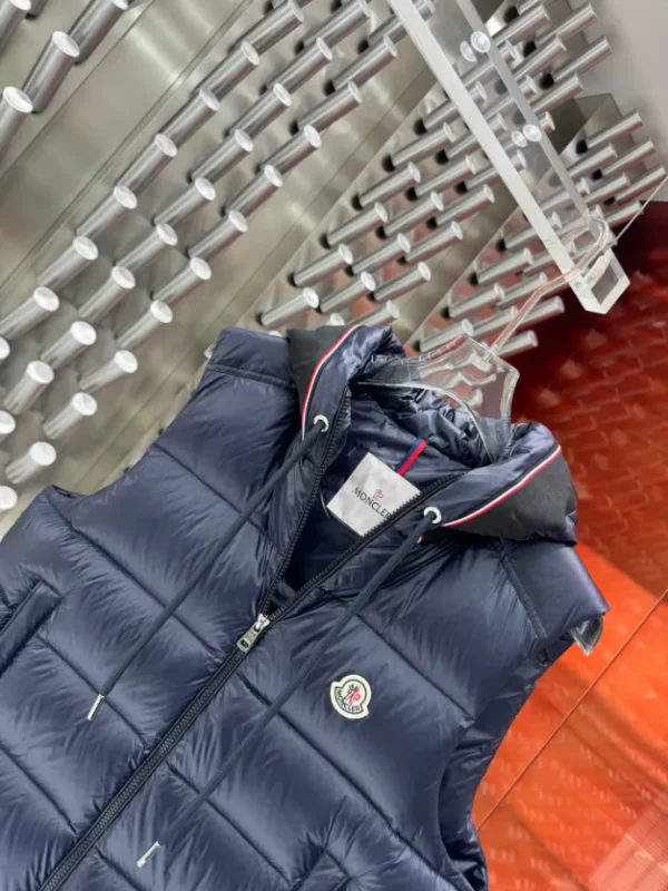 Moncler Down Vest - MK083