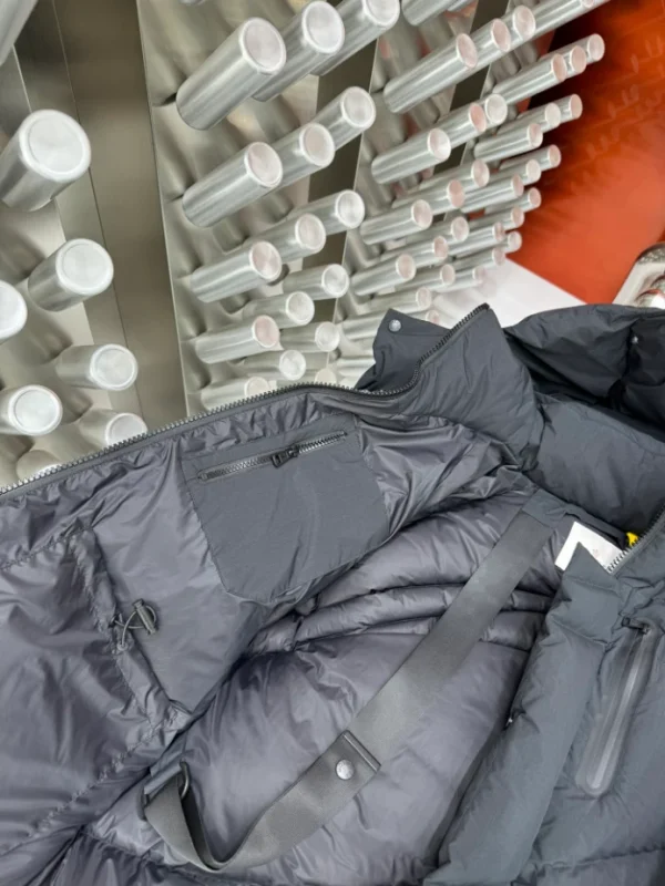 Moncler Genius x Pharrell Williams Down Jacket - MK68