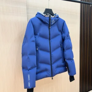 Moncler Jacket - MK071