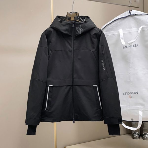 Moncler Jacket - MK076