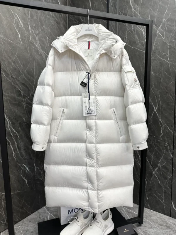 Moncler Jacket - MK080