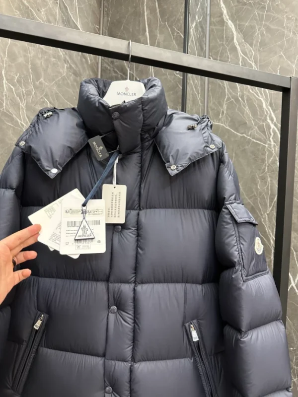 Moncler Jacket - MK081