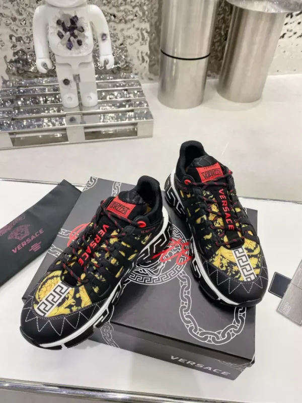 Versace Trigreca Barocco Print Sneakers - VES08